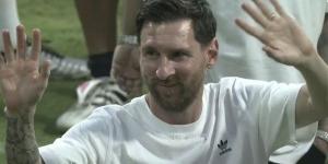 ميسي يشيد بلاعب برشلونة لامين يامال