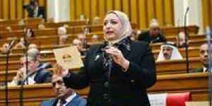 سحر عتمان لـ تحيا مصر: تعزيز الرقابة على الامتحانات وتطوير التعليم يبدء ببناء وعي الطالب .. ودعم الهوية الوطنية في المناهج الدولية ضرورية