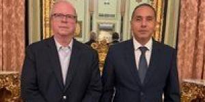 رئيس الرقابة المالية يبحث مع رئيس هيئة الأوراق المالية في أونتاريو سبل تبادل الخبرات وتطوير الأسواق