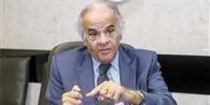 ممدوح عباس يفتح النار على إدارة الزمالك بعد خسارة لقب الكونفدرالية: “أنا اللي شيلت الليلة كلها”