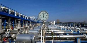 الغاز الطبيعي يهبط إلى 3.18 دولار وسط ضغوط بيعية في الأسواق العالمية