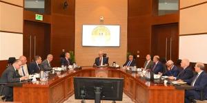 نائب رئيس الوزراء يتابع إعادة هيكلة الشركات العامة وموقف طرح عدد منها بالبورصة
