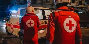 «الصليب الأحمر اللبناني»: كل الجنوب اللبناني بات مهددًا وأكثر من 200 مسعف وعامل طبي سقطوا ضحايا