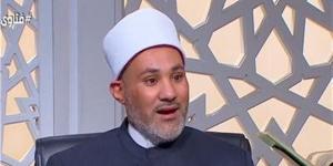 هل تصح صلاة الإمام إذا تذكر أثنائها أنه على غير وضوء؟.. "أمين الفتوى" يجيب