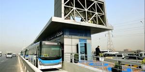 "النقل" توضح خطوات ركوب الأتوبيس الترددي BRT بمحطات القاهرة (فيديو)
