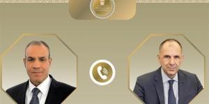 وزير الخارجية ونظيره اليوناني يبحثان التطورات الإقليمية