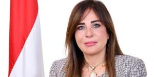 وزيرة الإسكان تتفقد أعمال التطوير والزراعة بمحور التسعين الشمالي