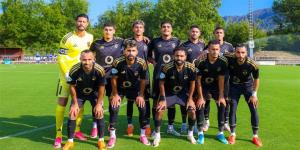 بعثة الأهلي تغادر فندق الإقامة في طريقها لخوض مباراة يوروبا