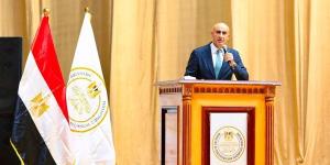وزير التعليم يعقد لقاءً موسعًا مع 4500 مدير مدرسة استعدادا للعام الدراسي الجديد