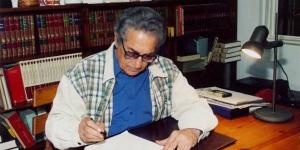 فى ذكرى ميلاد أنيس منصور.. "فيلسوف الصحافة" وأديب البسطاء صاحب الـ 200 كتاب