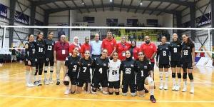 رئيس بعثة منتخب مصر للكرة الطائرة: فخورون بما حققناه بالبحرين