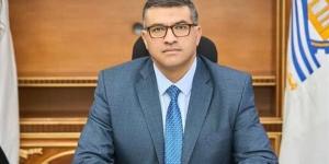 محافظ قنا: فتح 6 منافذ لشحن كروت الكهرباء بفرشوط استجابة لشكوى المواطنين