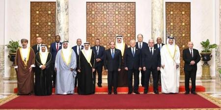 السيسي
      ورؤساء
      المجالس
      والبرلمانات
      العربية
      يناقشون
      تطورات
      الأوضاع
      بالمنطقة