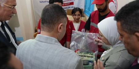 الهلال الأحمر المصري يُطلق قوافل طبية لتقديم الرعاية الصحية للأهالي بـ5 محافظات