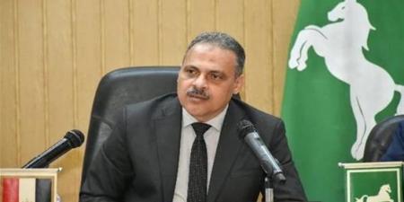 بعد هطول الأمطار.. محافظ الشرقية يقود حملة "كسح المياه" من الميادين والأنفاق