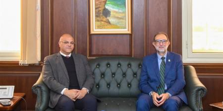 رئيس هيئة سلامة الغذاء يلتقي محافظ الإسكندرية لتكثيف الرقابة وحماية المستهلكين