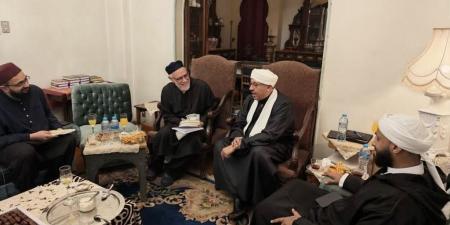 وفد علمى صوفى بريطانى يزور الطريقة الميرغنية بالقاهرة ( صور)