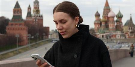 روسيا تُغلق الباب نهائيا أمام خدمات آبل وVPN السبب