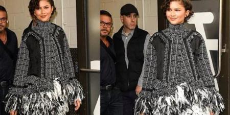 زيندايا تخطف الأنظار بإطلالتها التويدية خلال الترويج لمسلسل "ذا دراما"