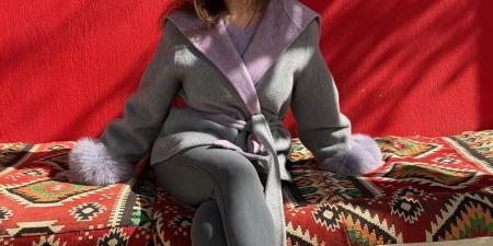 بعد تعافيها.. مي عز الدين تخطف الأنظار بإطلالة شتوية أنيقة