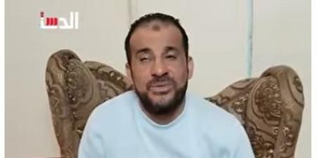 أصابه العمى.. شخص يحكي قصته مع فقد البصر وكيف تعامل مع الصدمة (فيديو)