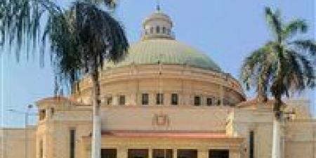 هجرة معيدي الجامعات تهدد التعليم العالي.. خبير تربوي يكشف الأسباب