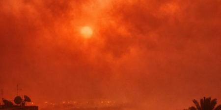 عاجل| الأرصاد تحسم الجدل لـ"الوفد".. هل ستضرب العاصفة الدموية مصر الساعات المقبلة؟