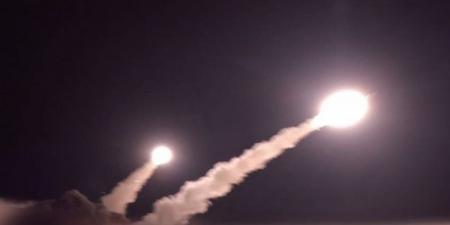 انقطاع الكهرباء شمال حيفا وفرق الإنقاذ تتحرك لتمشيط مواقع سقوط صواريخ إيرانية