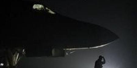 بمسدس وحيد خلف خطوط العدو.. كيف نجا الضابط الأمريكي من "حصار" إيران؟