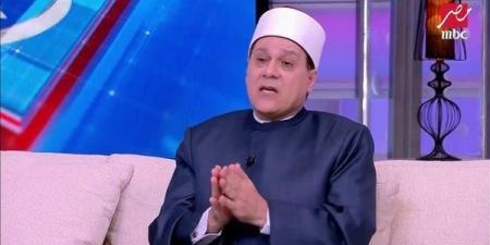 مظهر شاهين: تهنئة الأقباط بأعيادهم واجب شرعي وليس حراما