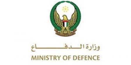 الدفاعات الجوية الإماراتية تُسقط وابلًا إيرانيًا: 9 صواريخ باليستية و50 مُسيرة