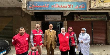 الهلال الأحمر وصندوق دعم مشروعات الجمعيات يقدمان خدمات طبية لدور المسنين بالجيزة