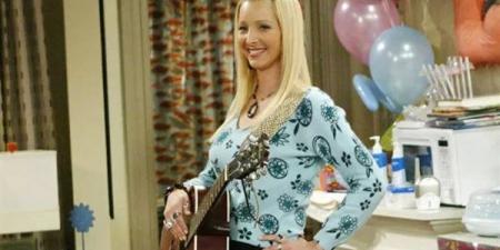 ليزا كودرو تكشف سر شعورها بالتهميش في التسعينات رغم نجاح Friends