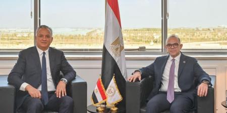 وزير الاستثمار يبحث مع نظيره المغربي ترفيع العلاقات لشراكات استثمارية قائمة على المصالح المشتركة