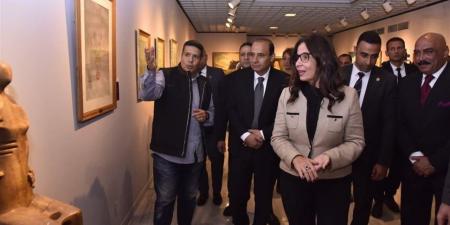 وزيرة الثقافة تفتتح معرض "كنوز مقتنيات الأوبرا التشكيلية" (صور)