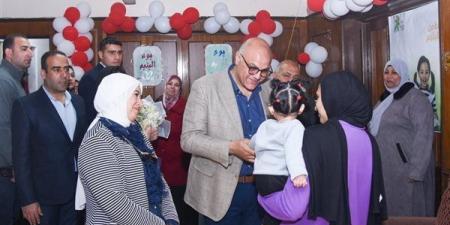 محافظ الإسكندرية يتفقد دور رعاية الأيتام بحي شرق احتفالًا بيوم اليتيم