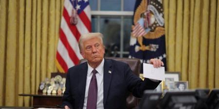 ترامب: أضفت يوما إلى المهلة وبعدها سيعود الإيرانيون إلى العصر الحجرى