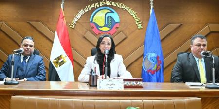 محافظ البحيرة توجه برفع كفاءة المشروعات الخدمية والإنتاجية وتعظيم مواردها لدعم خطط التنمية