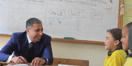 وكيل تعليم الجيزة بعد جولة مفاجئة بمدارس الهرم: برامج فورية لإنقاذ الضعاف قرائياً
