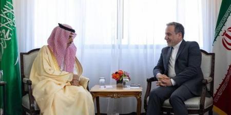 عاجل.. وزيرا خارجية إيران والسعودية يتشاوران هاتفياً حول هدنة وقف إطلاق النار