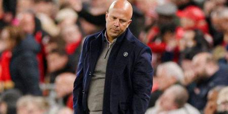 سلوت يوضح أسباب معاناة ليفربول قبل مواجهة باريس سان جيرمان بدوري الأبطال