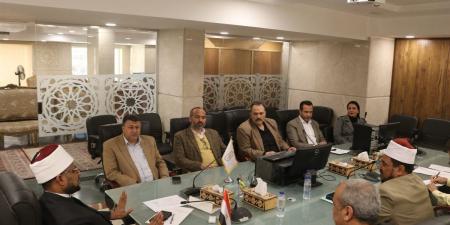 أمين البحوث الإسلامية يجتمع بمديري العموم ويناقش خطط العمل عن بعد