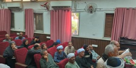 رئيس مدينة قوص يعقد لقاءً مع المواطنين لمناقشة ملفات التصالح