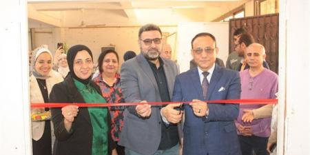 "كايروس".. معرض فني بكلية الفنون الجميلة بجامعة أسيوط