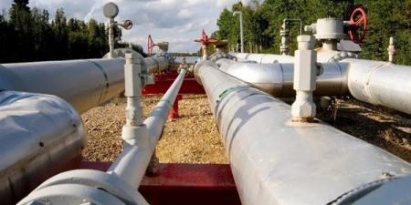 السعودية: استهداف إحدى محطات الضخ على خط أنابيب