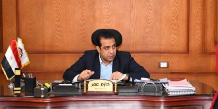 حازم عمر: تقييم الأداء يهدف للارتقاء بمنظومة العمل الإداري