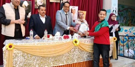 مدرسة الجيل المسلم بكفر الزيات تكريم حفظة القرآن الكريم وآلام المثالية