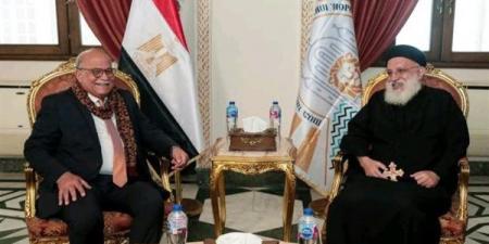 وفد نقابة المهندسين يهنئ الكنيسة بعيد القيامة في المقر البابوي بالإسكندرية