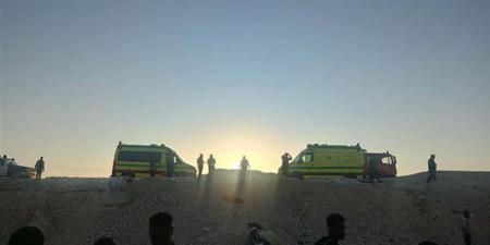 قنا تدفع بـ 20 سيارة إسعاف لنقل 42 مصابًا سودانيًا بحادث سير