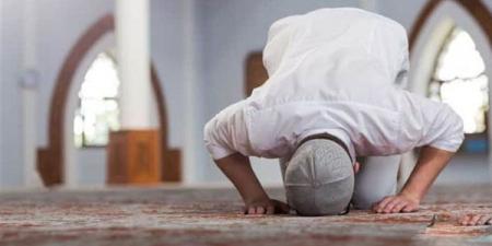 حكم أداء صلاة الفجر بعد شروق الشمس